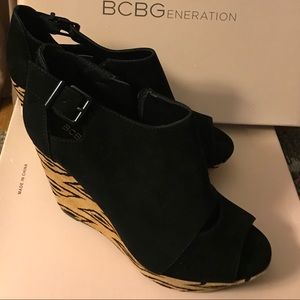 NWT BCBG cork platform shoes